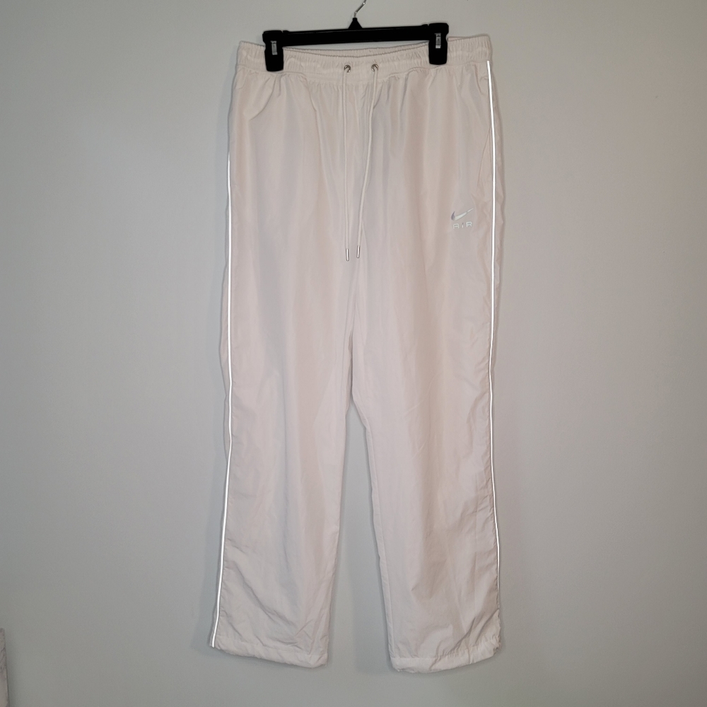 Nike Men's Sportswear Air Woven Pants White Medium Loose Fit NWT - Picture 2 of 16